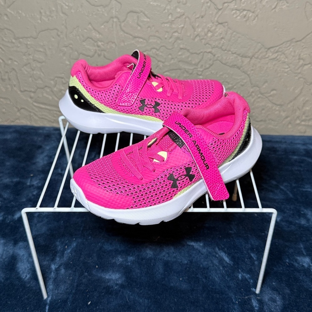 NEW-Under Armour Girl's Pre-School UA Surge 3 AC Running Shoes Toddler Size 12